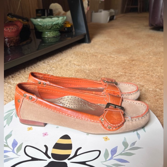 NWT Cole Haan Parker women’s loafers brown with toe buckle. - Picture 7 of 17